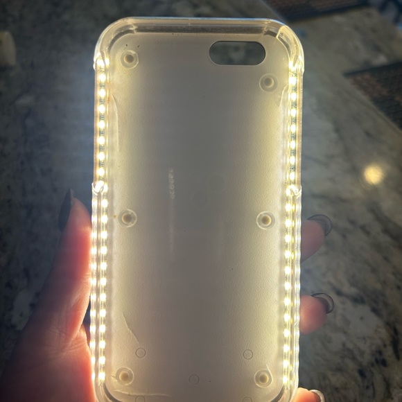 Rose Gold Lumee Case for IPhone 6 or 6S. - Picture 3 of 6